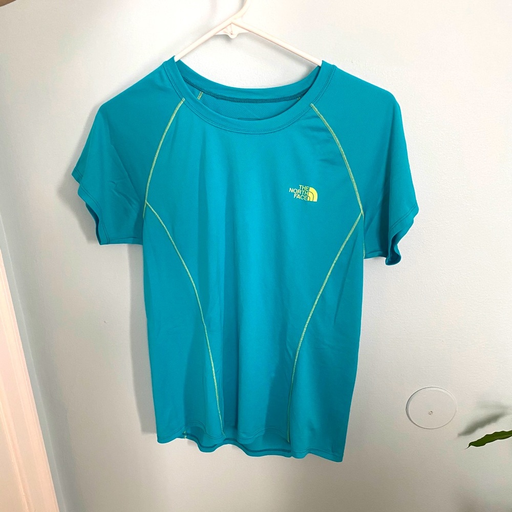 Women’s The North Face work Top